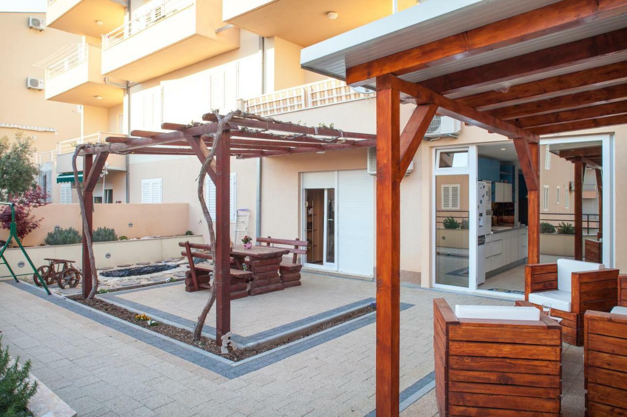 Studio Apartment Tia Makarska Esterno foto